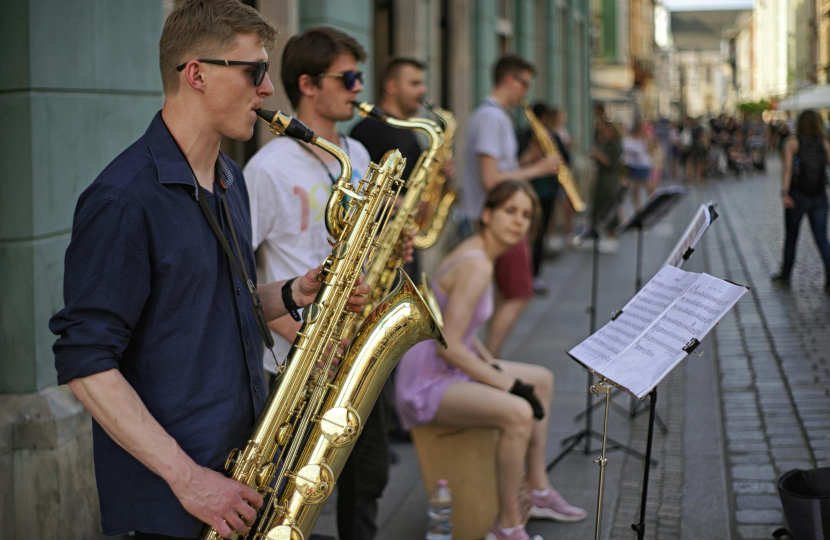 Jazz band playing